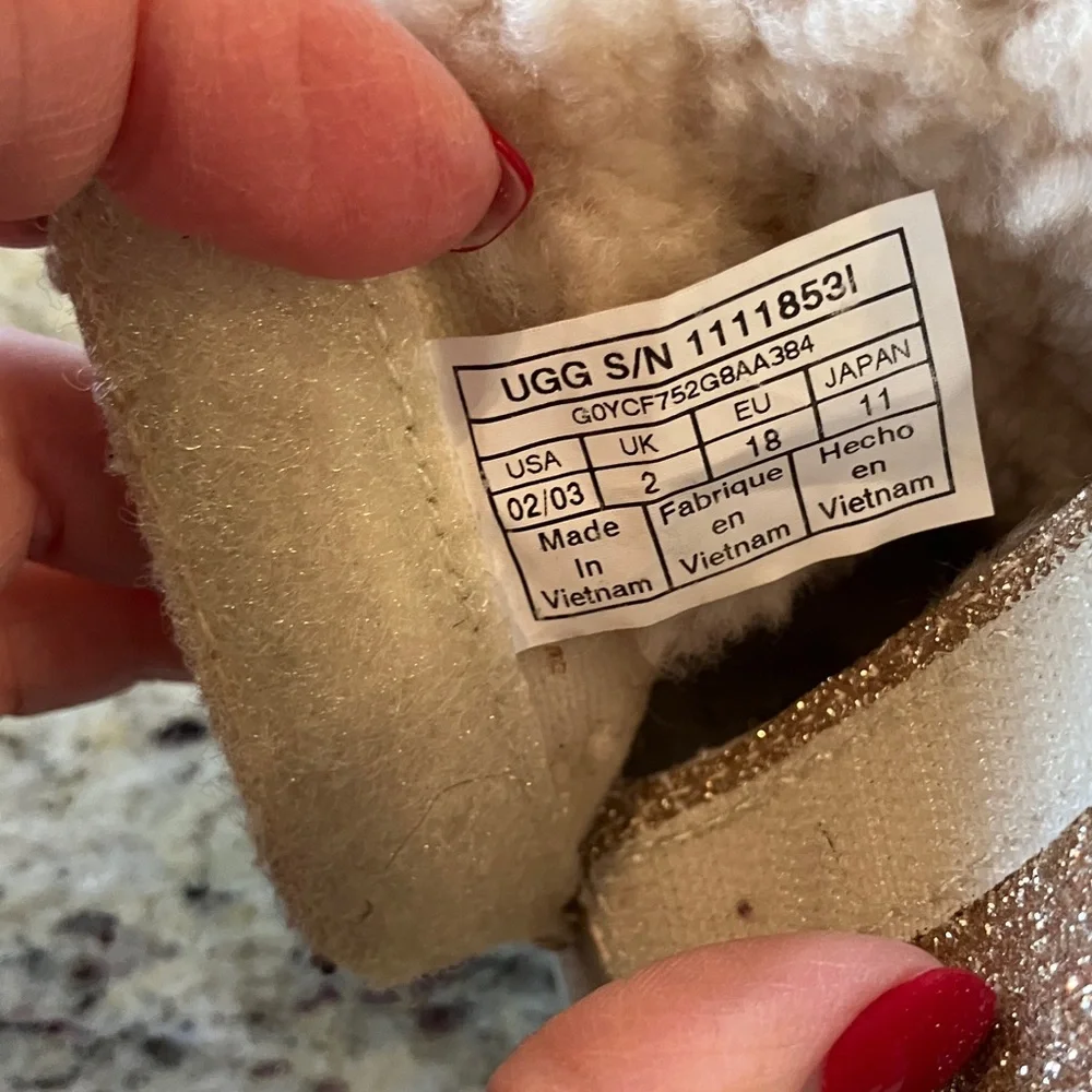 UGG Toddler Girls Gold Glitter Boots Size 2 Shearling Lined Velcro Closure
